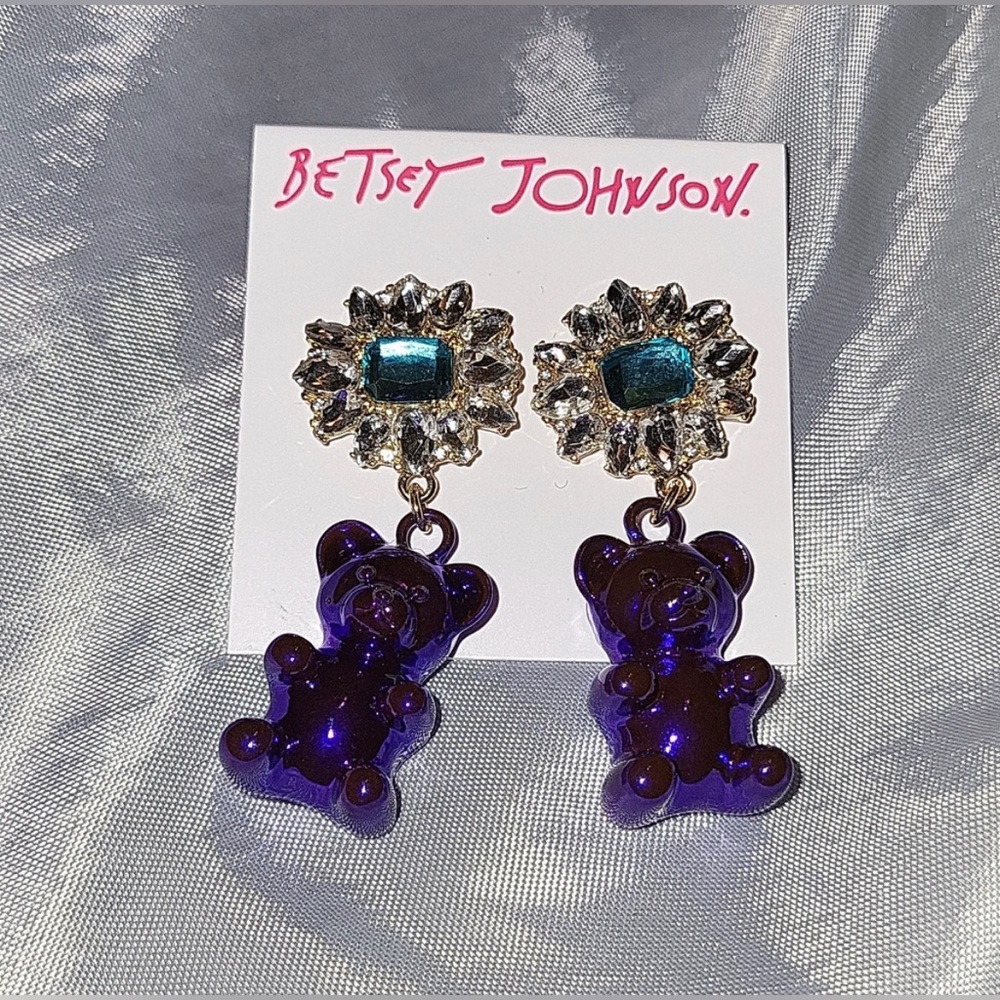 NWT ππ§Έ Betsey Johnson Gummy Bear Drop Earrings - Picture 2 of 5